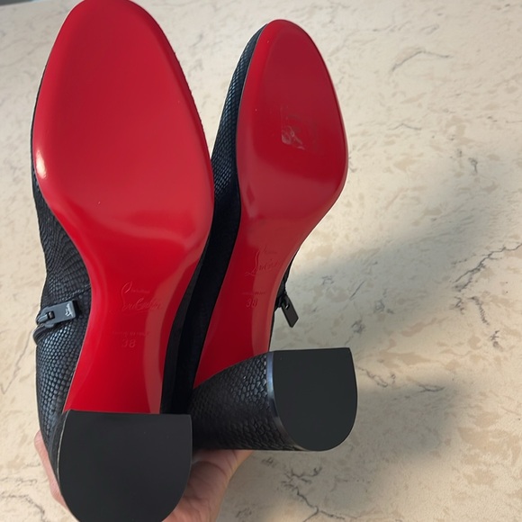 Christian Louboutin Turela snake embossed bootie size 38 - Picture 8 of 10